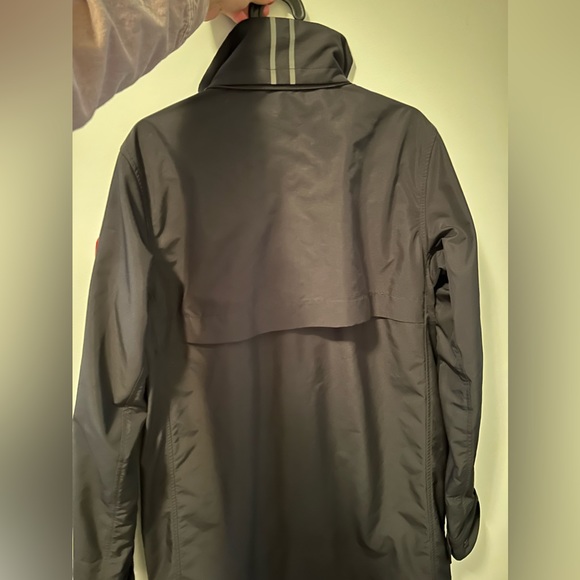 Selling Canada Goose Raincoat Size S - Picture 2 of 3